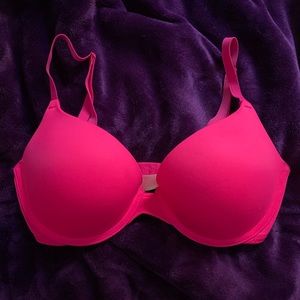 Victoria’s Secret underwire push-up bra
